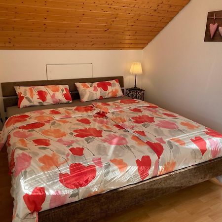 Haus Am Sonnenhuegel Apartment Bad Urach Exterior photo