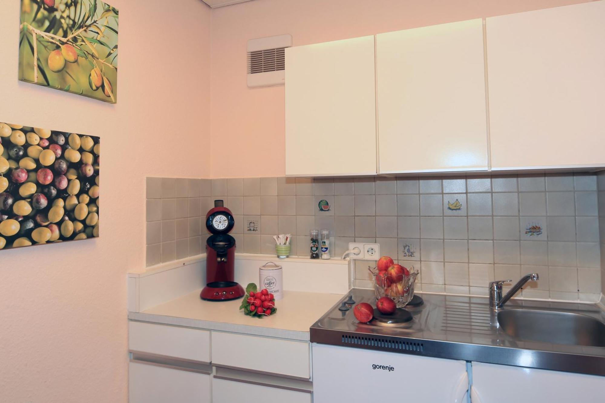 Haus Am Sonnenhuegel Apartment Bad Urach Exterior photo